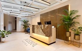 Mera Hotel
